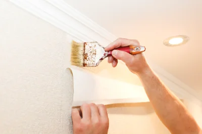 Pose de papier peint à Sainte-Foy — revêtements muraux et toiles de verre
